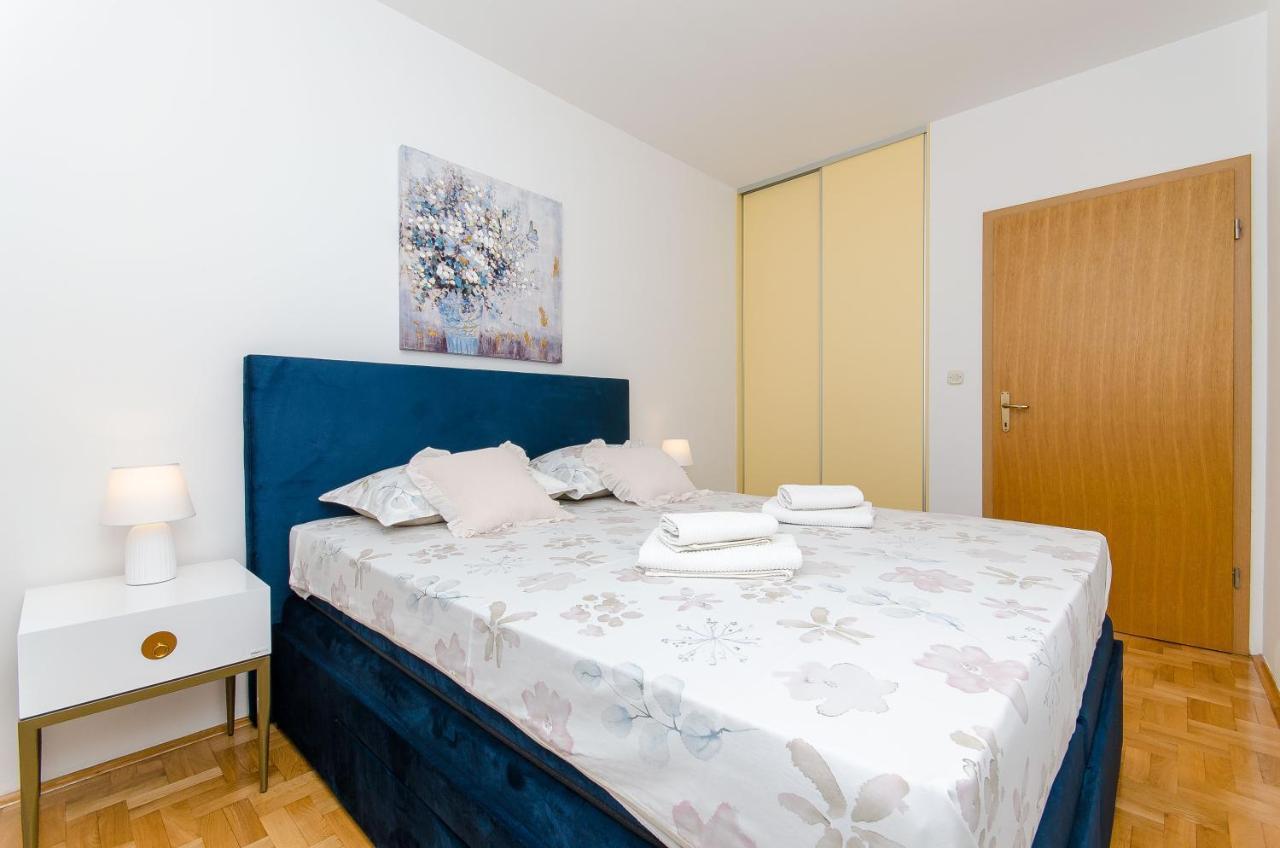 Spacious Apartment Smile With Terrace And Secure Garage Split Buitenkant foto