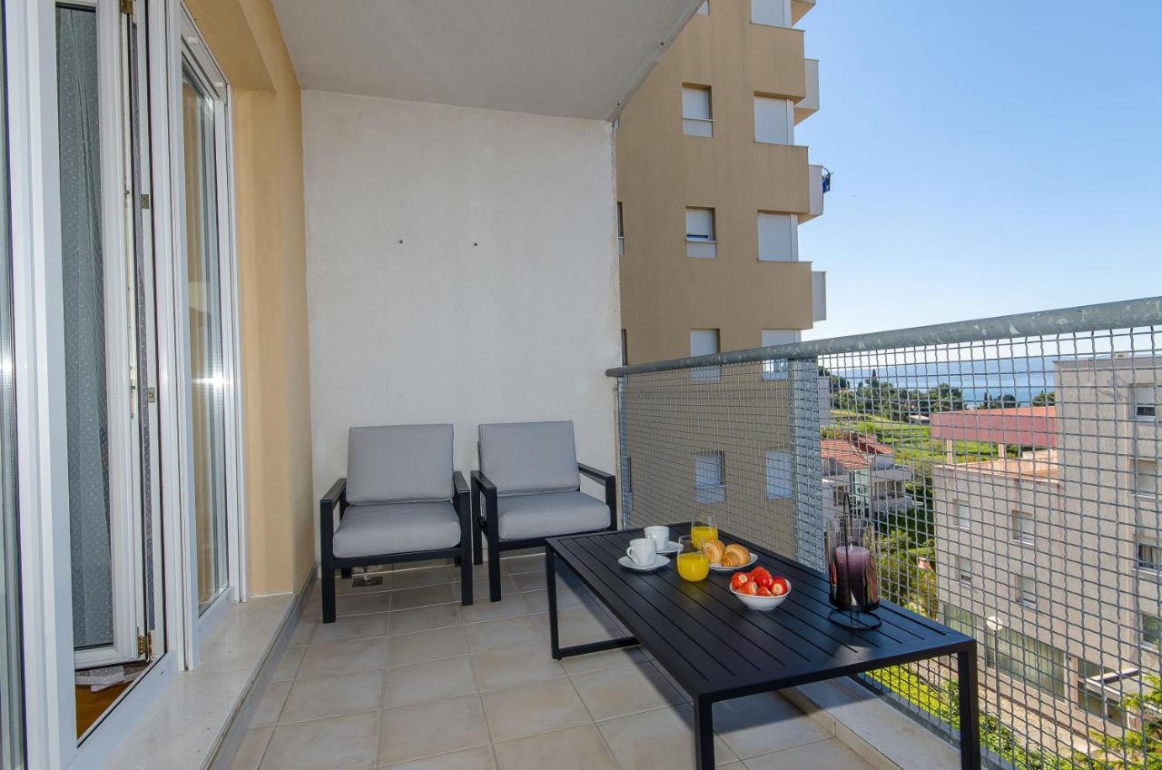 Spacious Apartment Smile With Terrace And Secure Garage Split Buitenkant foto