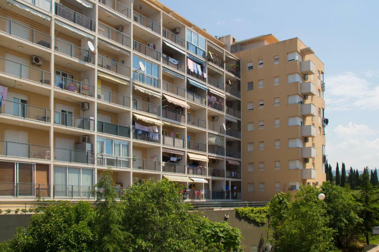 Spacious Apartment Smile With Terrace And Secure Garage Split Buitenkant foto